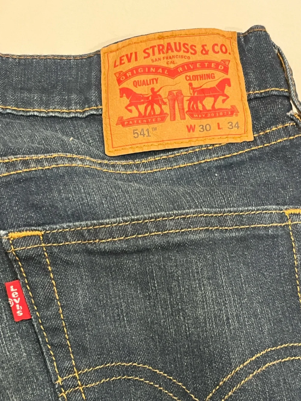 Levi’s 541 30 x 34 Men's Dark Blue Straight-Leg Jeans